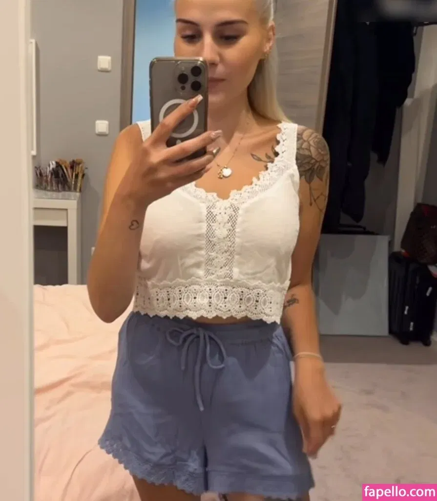 Wollnys Onlyfans Photo Gallery 