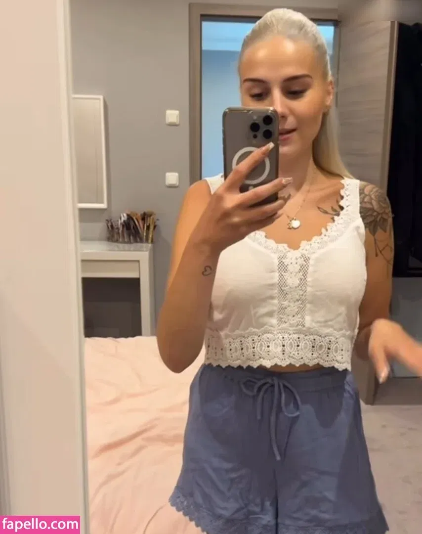 Wollnys Onlyfans Photo Gallery 