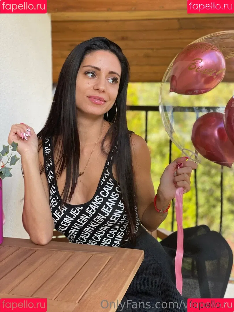 velilove1 Onlyfans Photo Gallery 