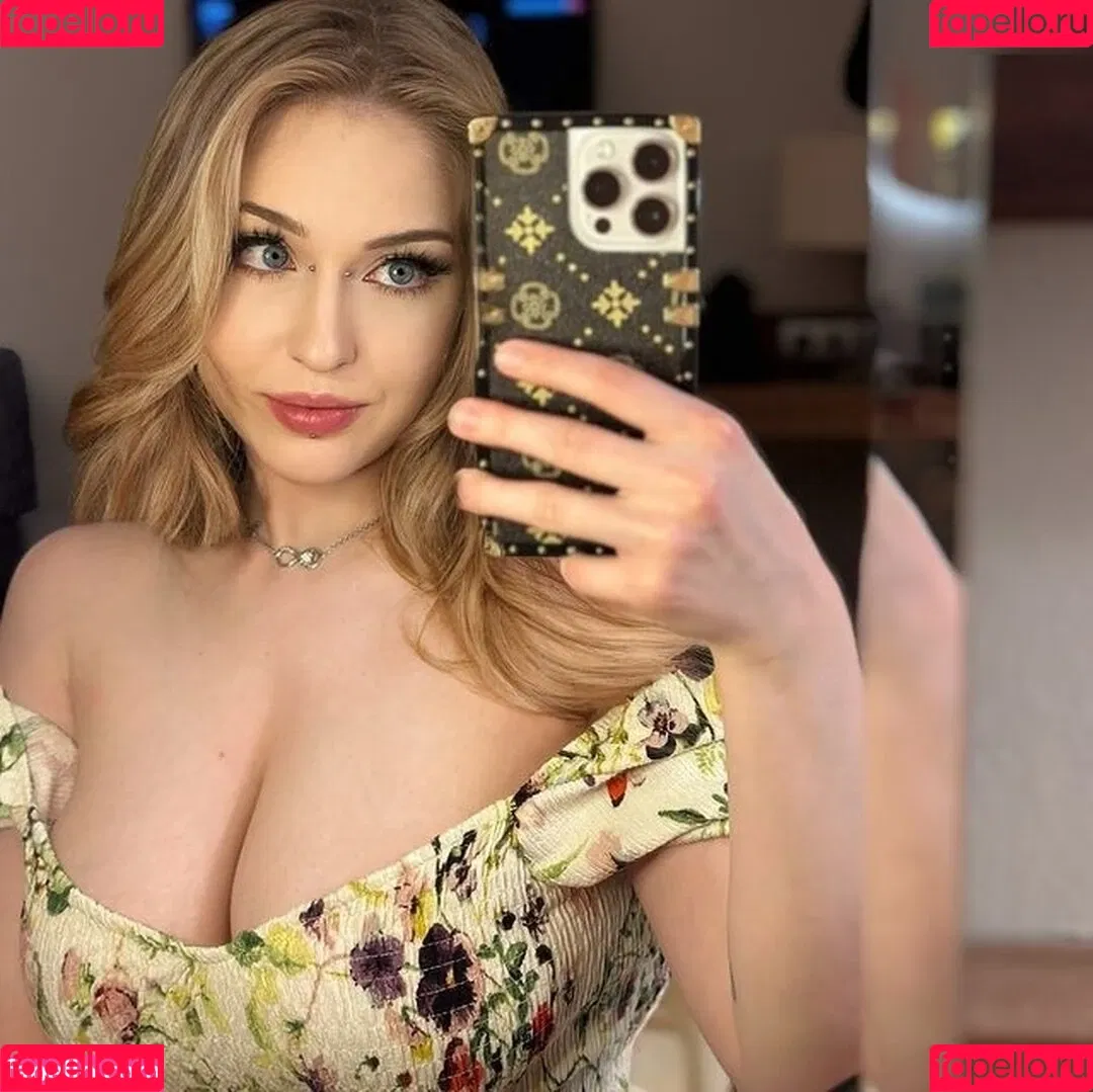 Lilly Snowwhite Onlyfans Photo Gallery 