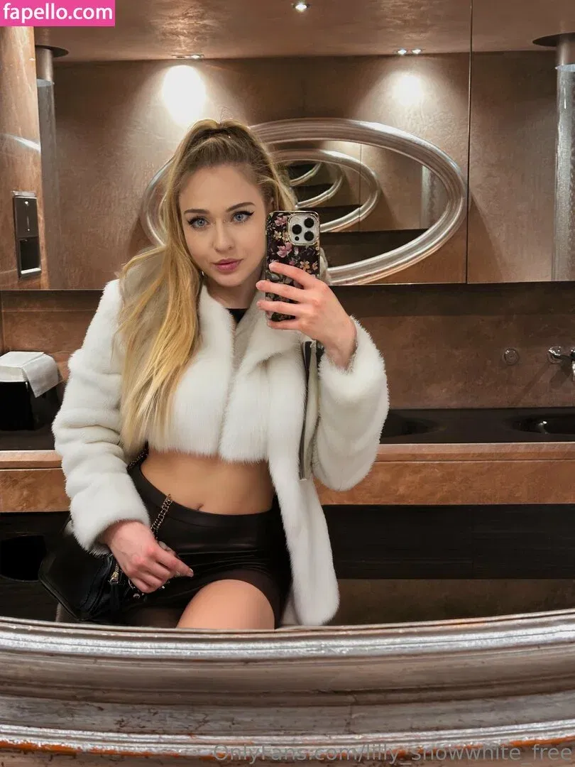 Lilly Snowwhite Onlyfans Photo Gallery 