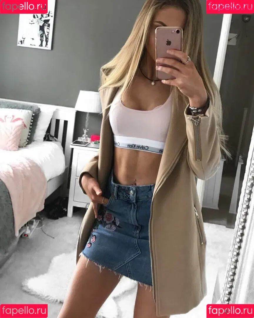 Abby Benson Onlyfans Photo Gallery 