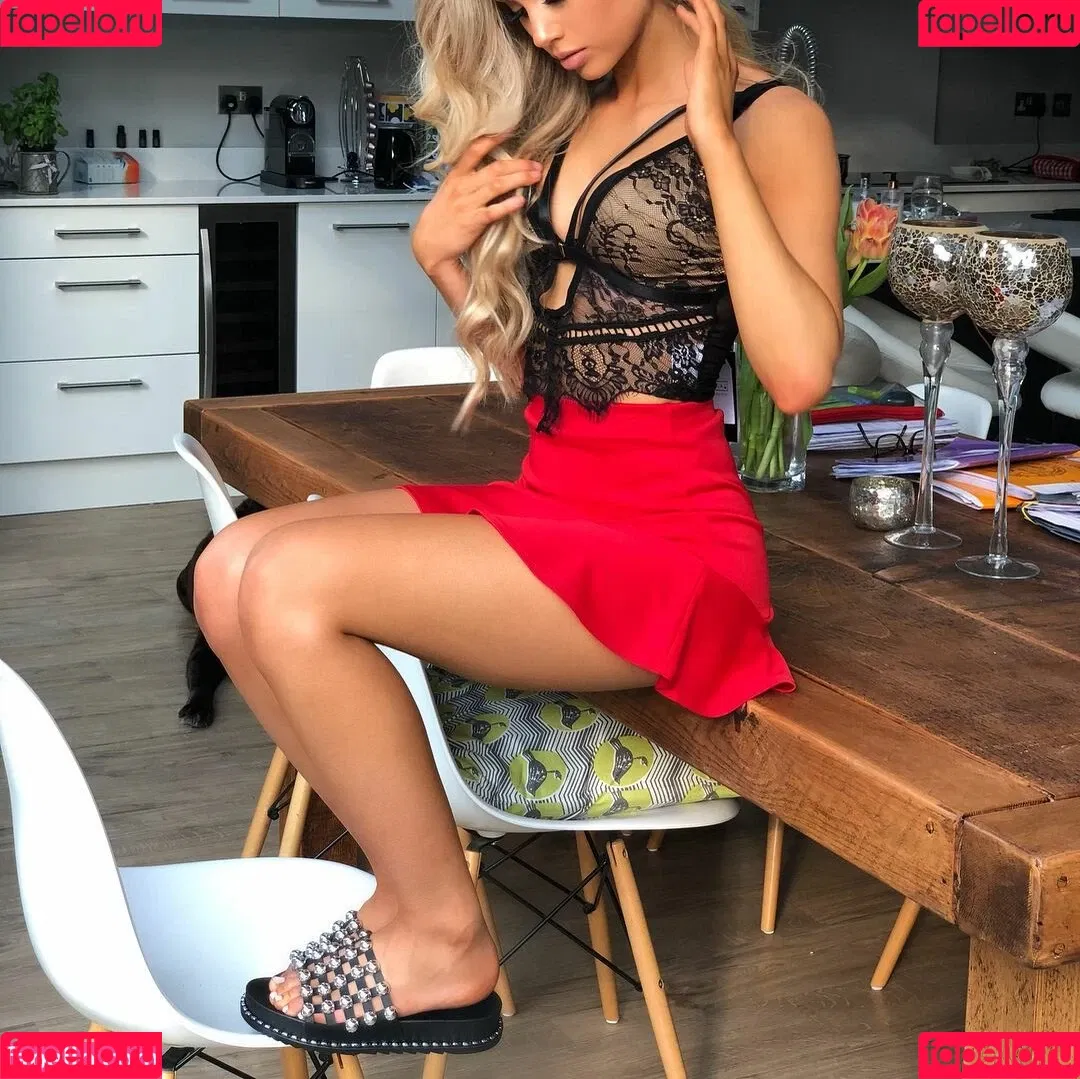 Abby Benson Onlyfans Photo Gallery 