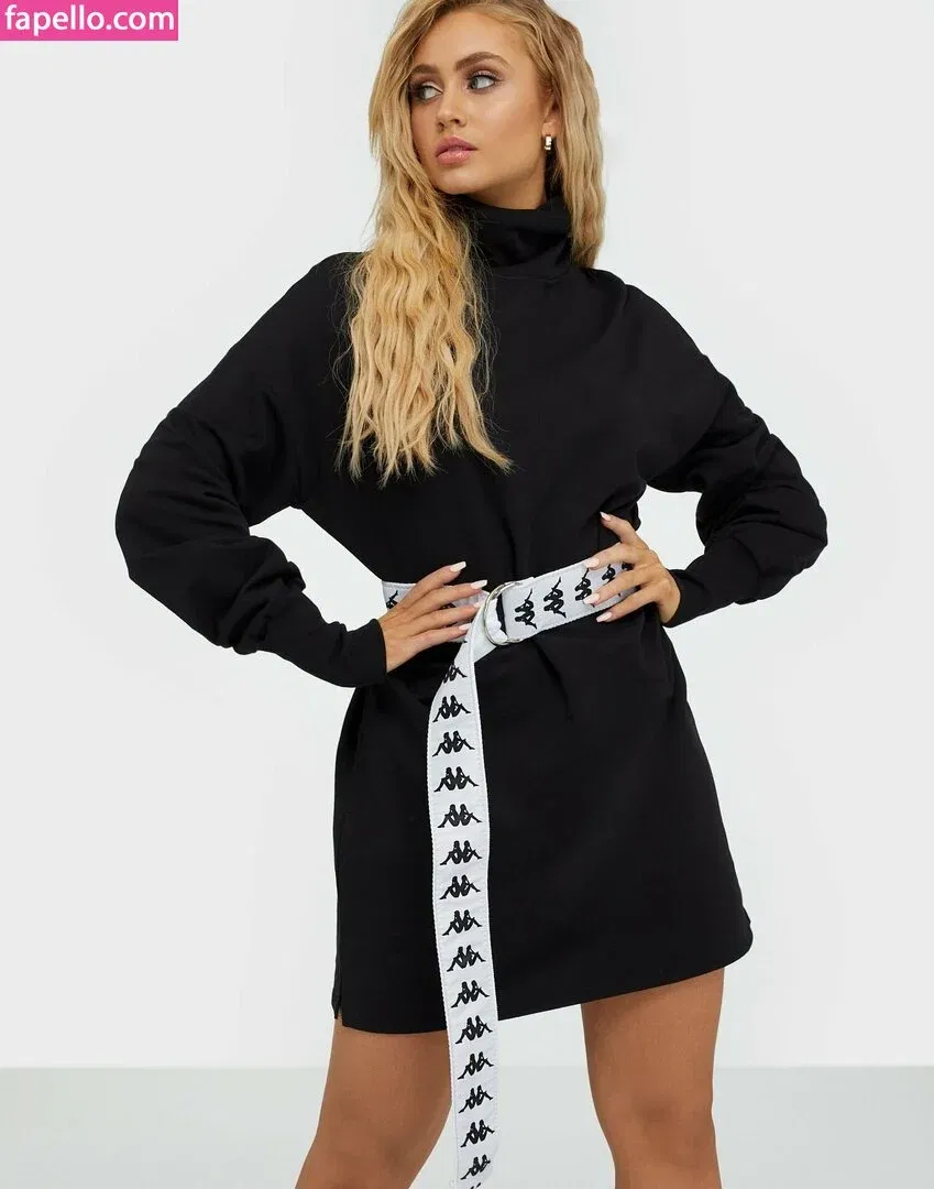 Abby Benson Onlyfans Photo Gallery 