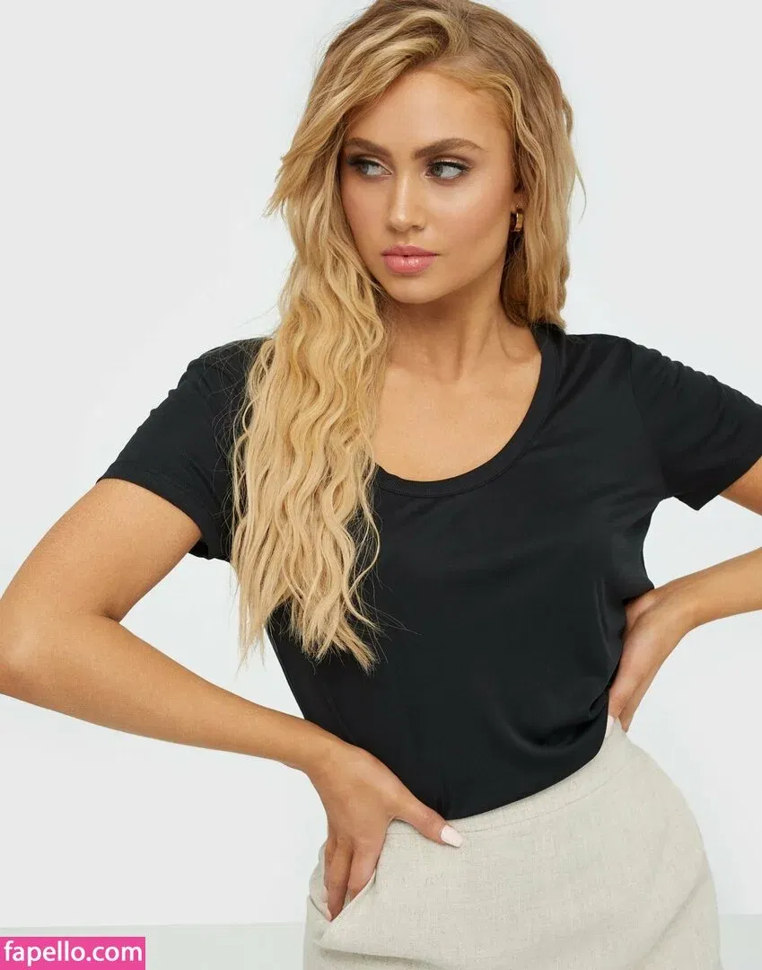 Abby Benson Onlyfans Photo Gallery 