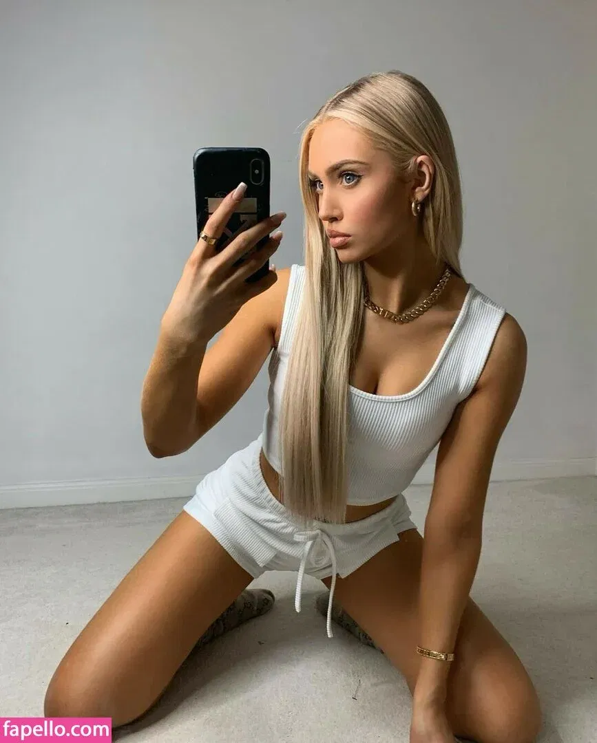 Abby Benson Onlyfans Photo Gallery 