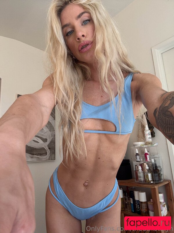 Dakota Lyn Nude Onlyfans Photo 10
