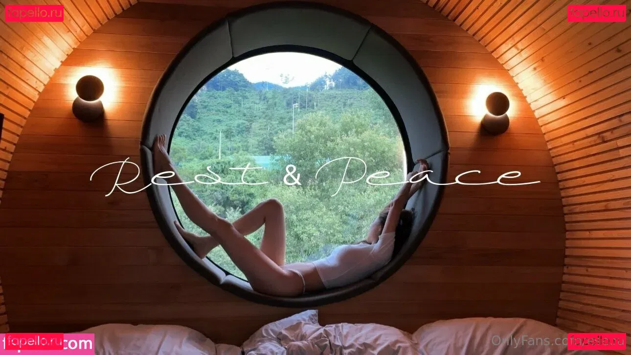 eseoa Onlyfans Photo Gallery 