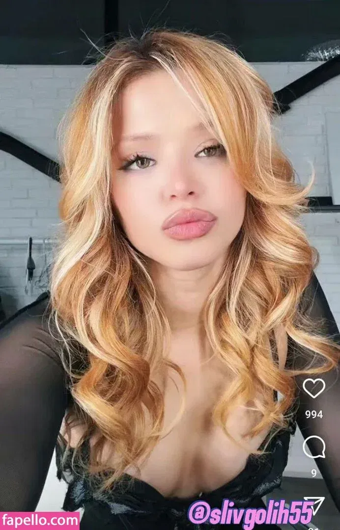 r.julya Onlyfans Photo Gallery 