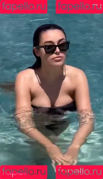 Marta Diaz Onlyfans Photo Gallery 