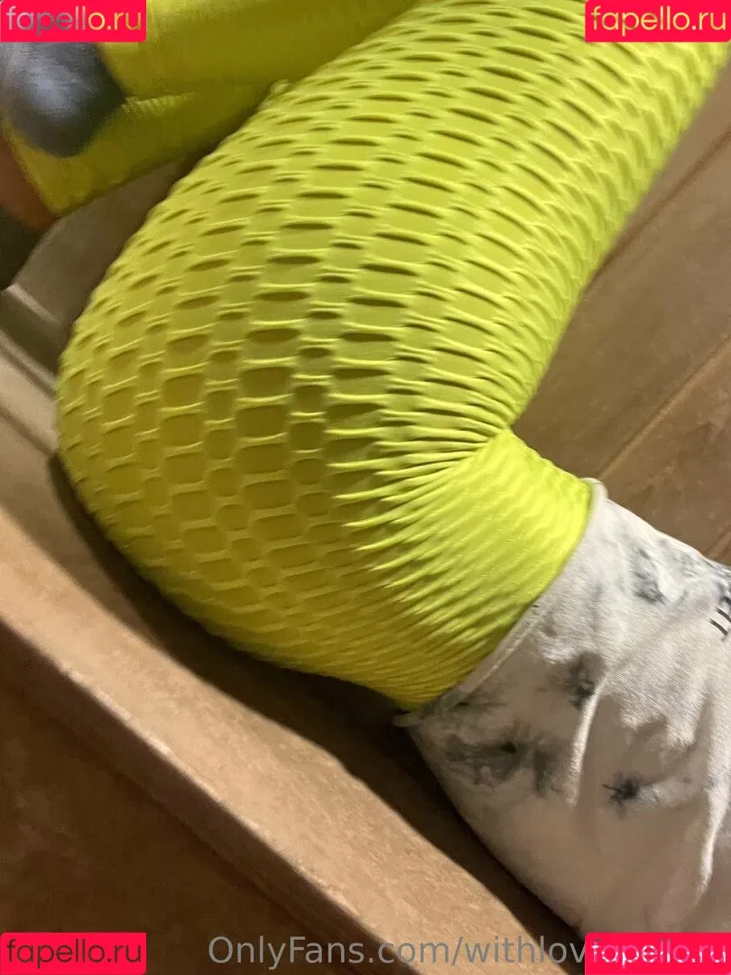 withlovesaraxo Onlyfans Photo Gallery 