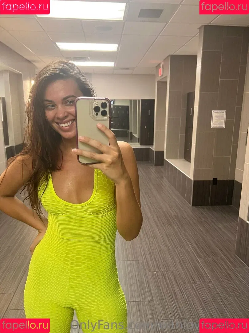 withlovesaraxo Onlyfans Photo Gallery 