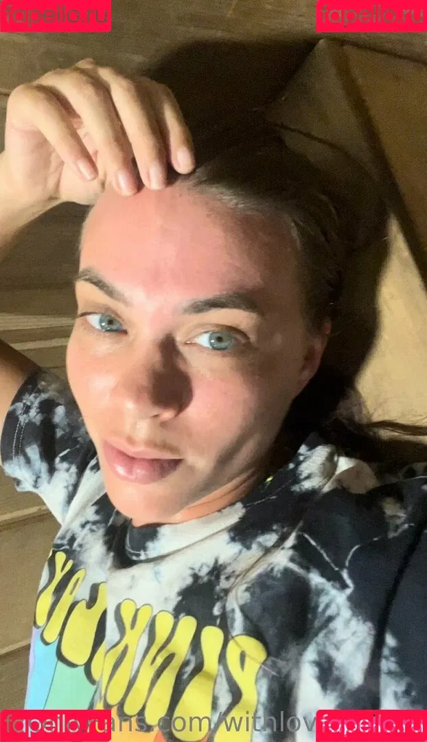 withlovesaraxo Onlyfans Photo Gallery 