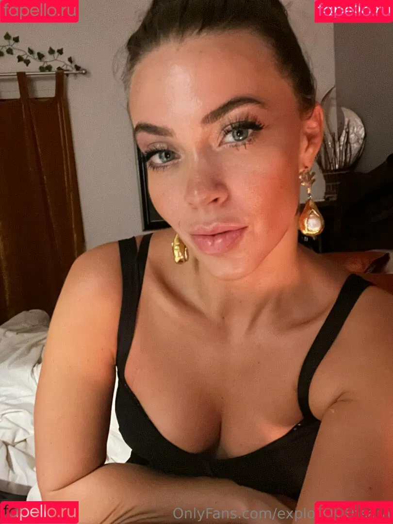 withlovesaraxo Onlyfans Photo Gallery 