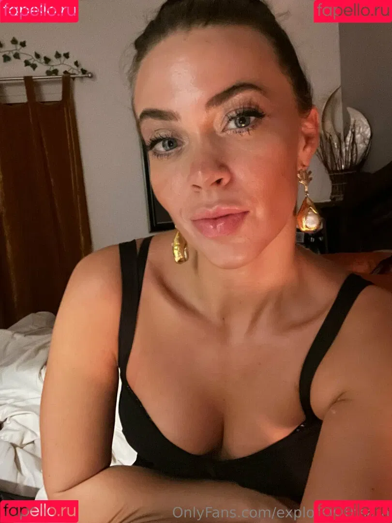 withlovesaraxo Onlyfans Photo Gallery 