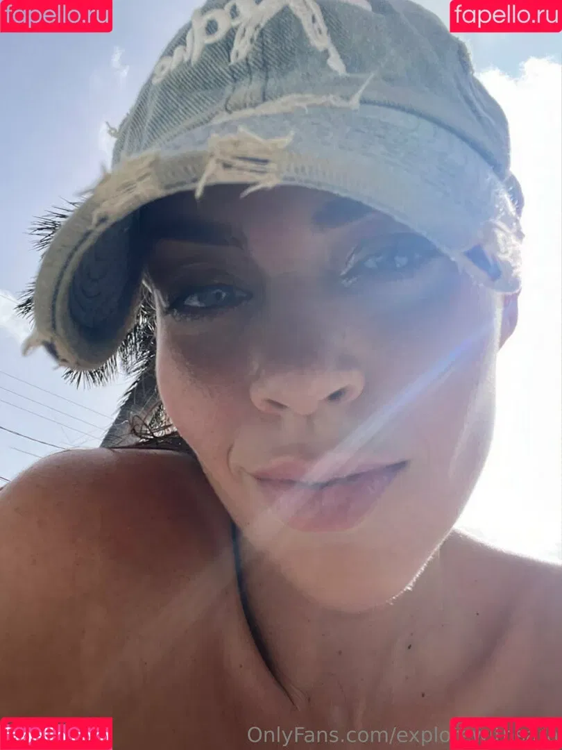 withlovesaraxo Onlyfans Photo Gallery 
