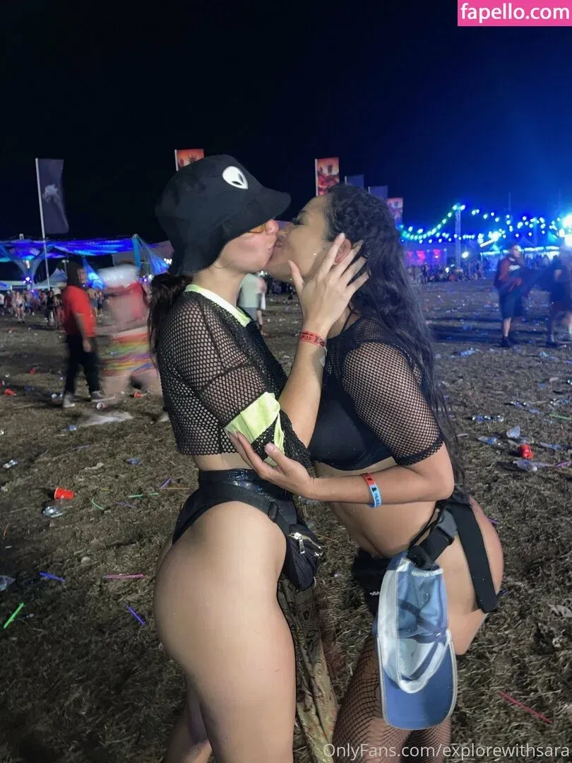 withlovesaraxo Onlyfans Photo Gallery 