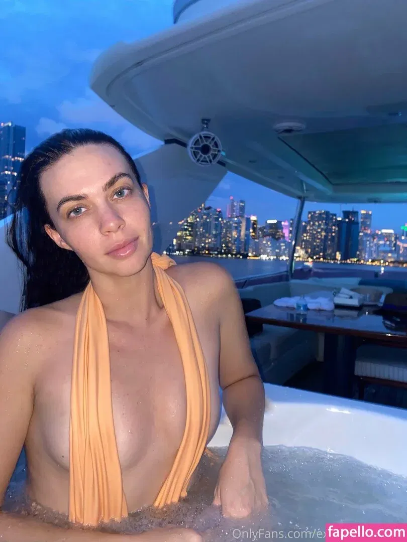 withlovesaraxo Onlyfans Photo Gallery 