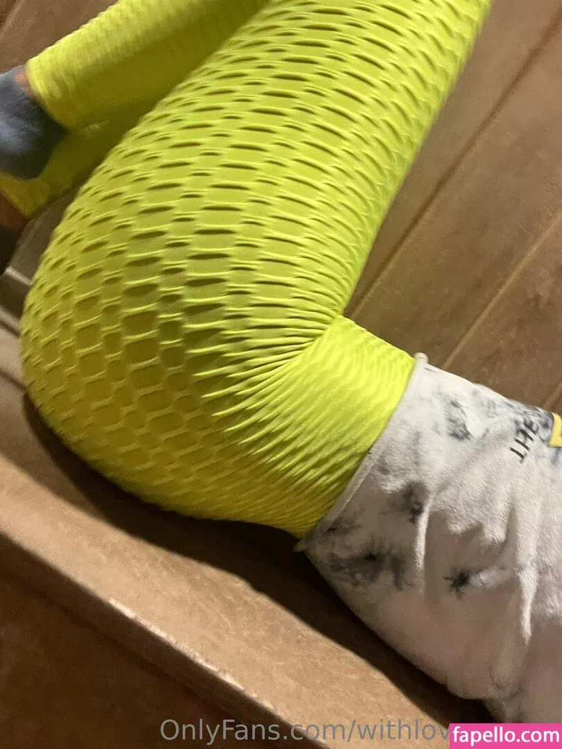 withlovesaraxo Onlyfans Photo Gallery 