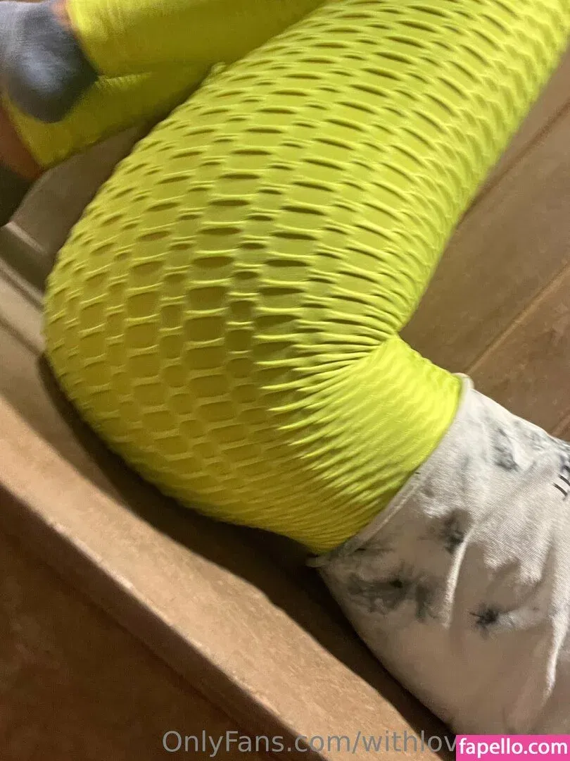 withlovesaraxo Onlyfans Photo Gallery 