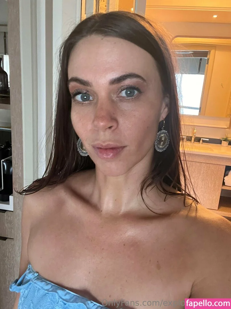 withlovesaraxo Onlyfans Photo Gallery 