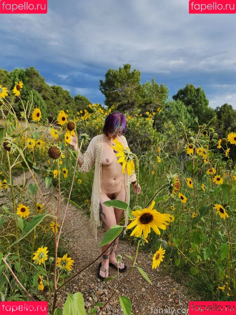 Mavissky Onlyfans Photo Gallery 