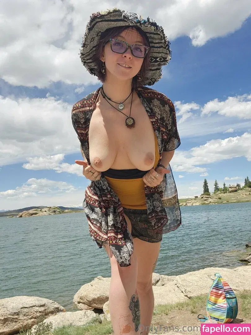 Mavissky Onlyfans Photo Gallery 