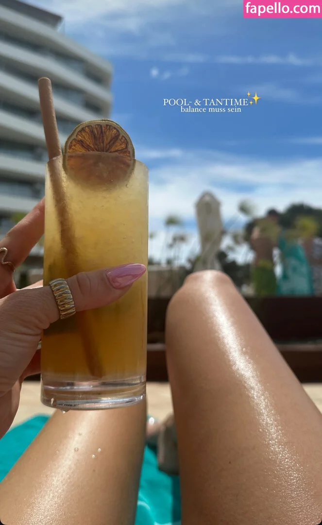 Mimi Gwozdz Onlyfans Photo Gallery 