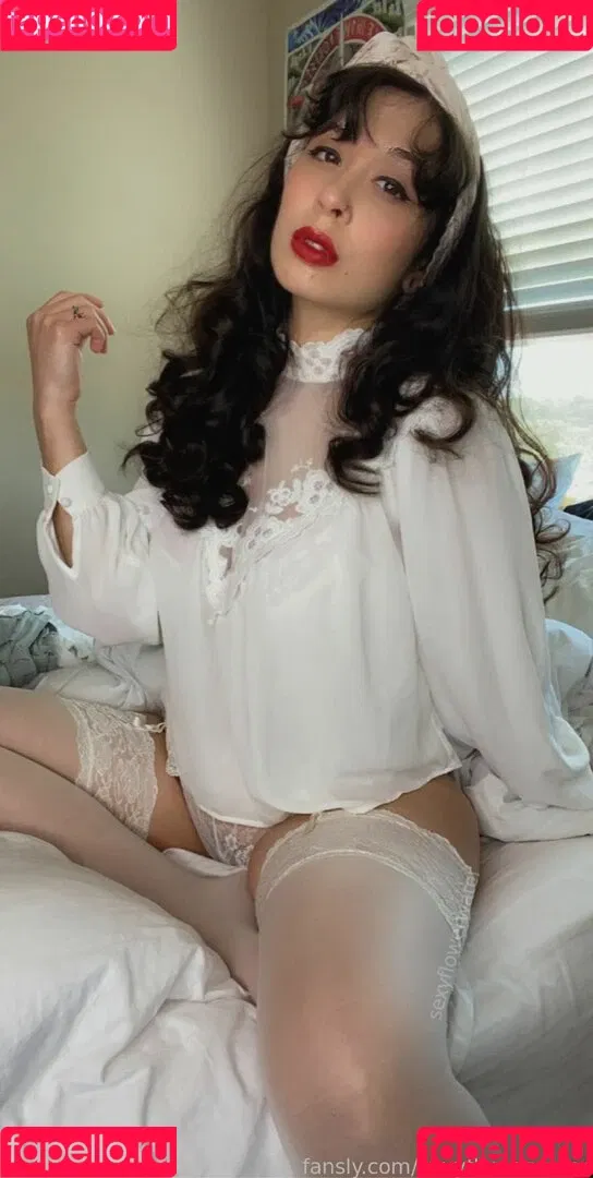 SexyFlowerWater Onlyfans Photo Gallery 