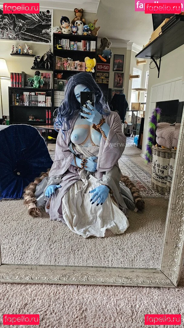 SexyFlowerWater Onlyfans Photo Gallery 