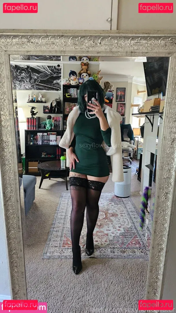 SexyFlowerWater Onlyfans Photo Gallery 