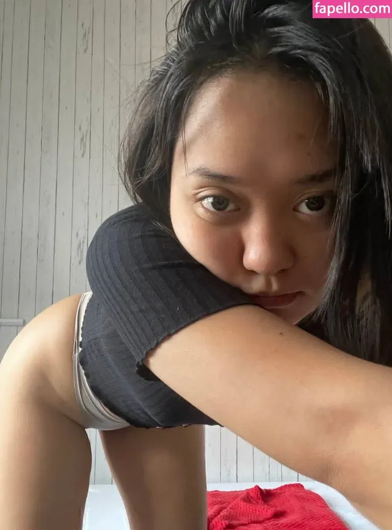 yogirlmarrlie0 Onlyfans Photo Gallery 