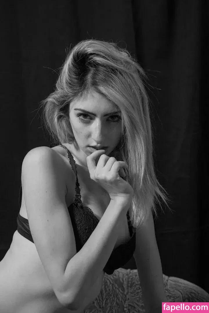 Daniela Bar Onlyfans Photo Gallery 