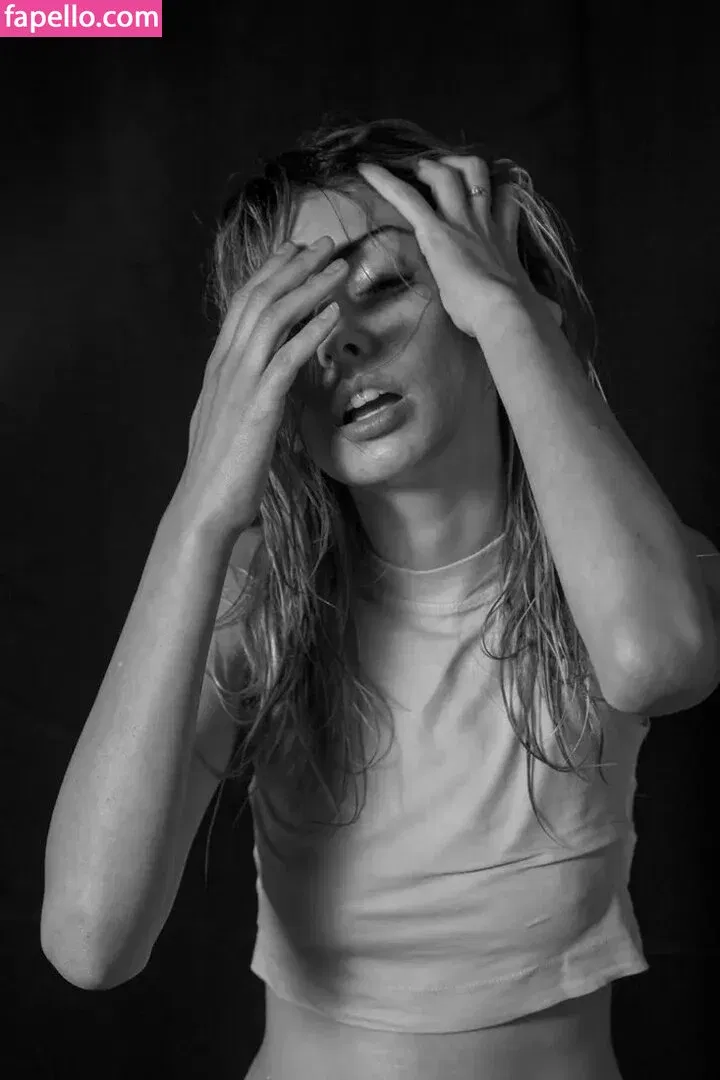 Daniela Bar Onlyfans Photo Gallery 