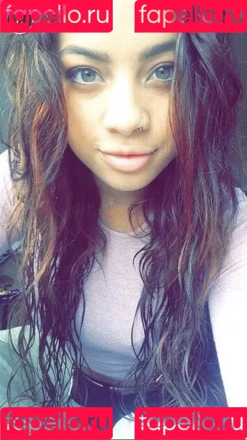 Kiana Ledé Onlyfans Photo Gallery 