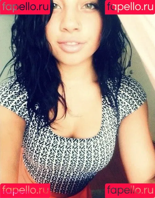 Kiana Ledé Onlyfans Photo Gallery 