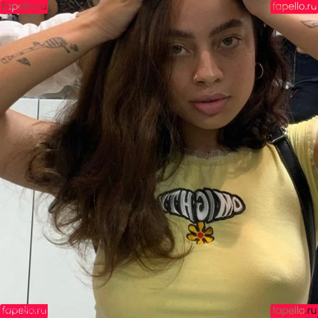 Kiana Ledé Onlyfans Photo Gallery 