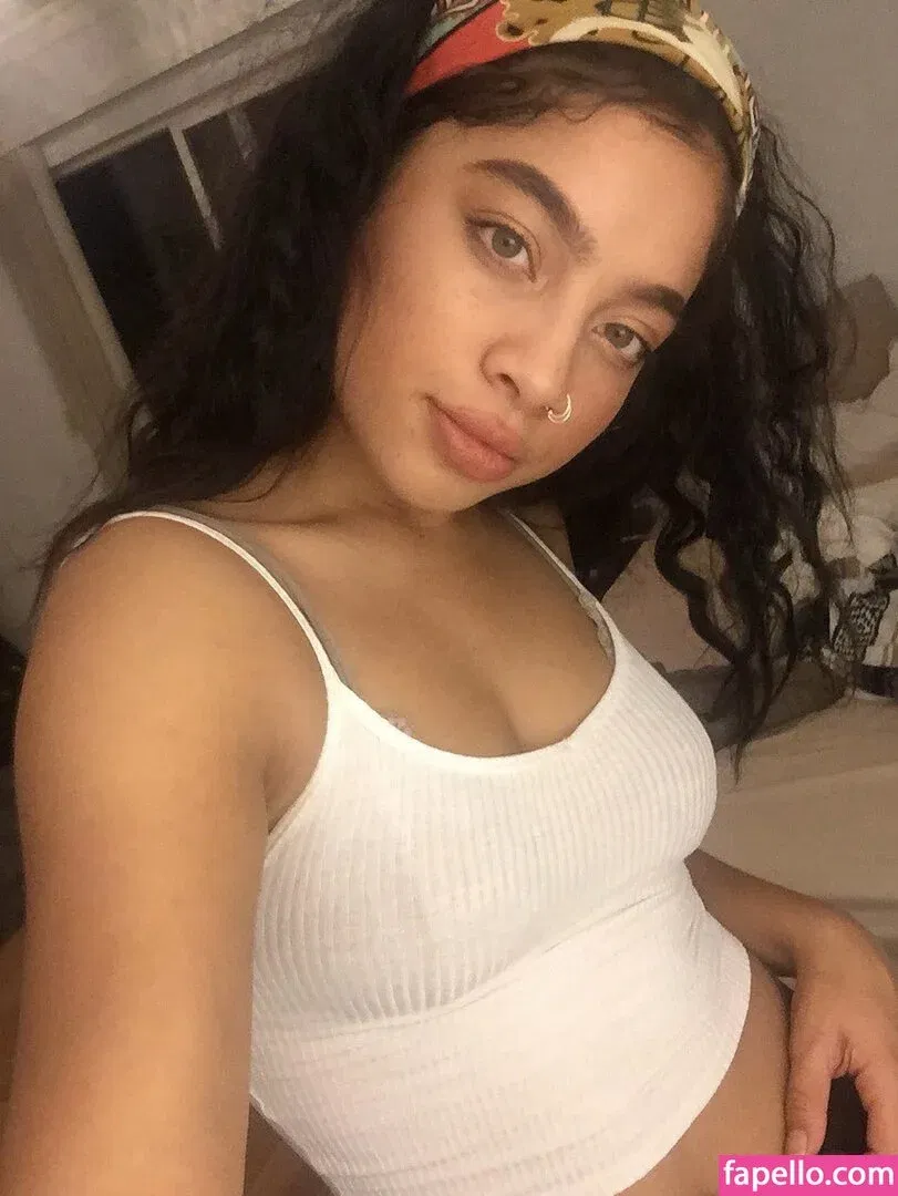 Kiana Ledé Onlyfans Photo Gallery 