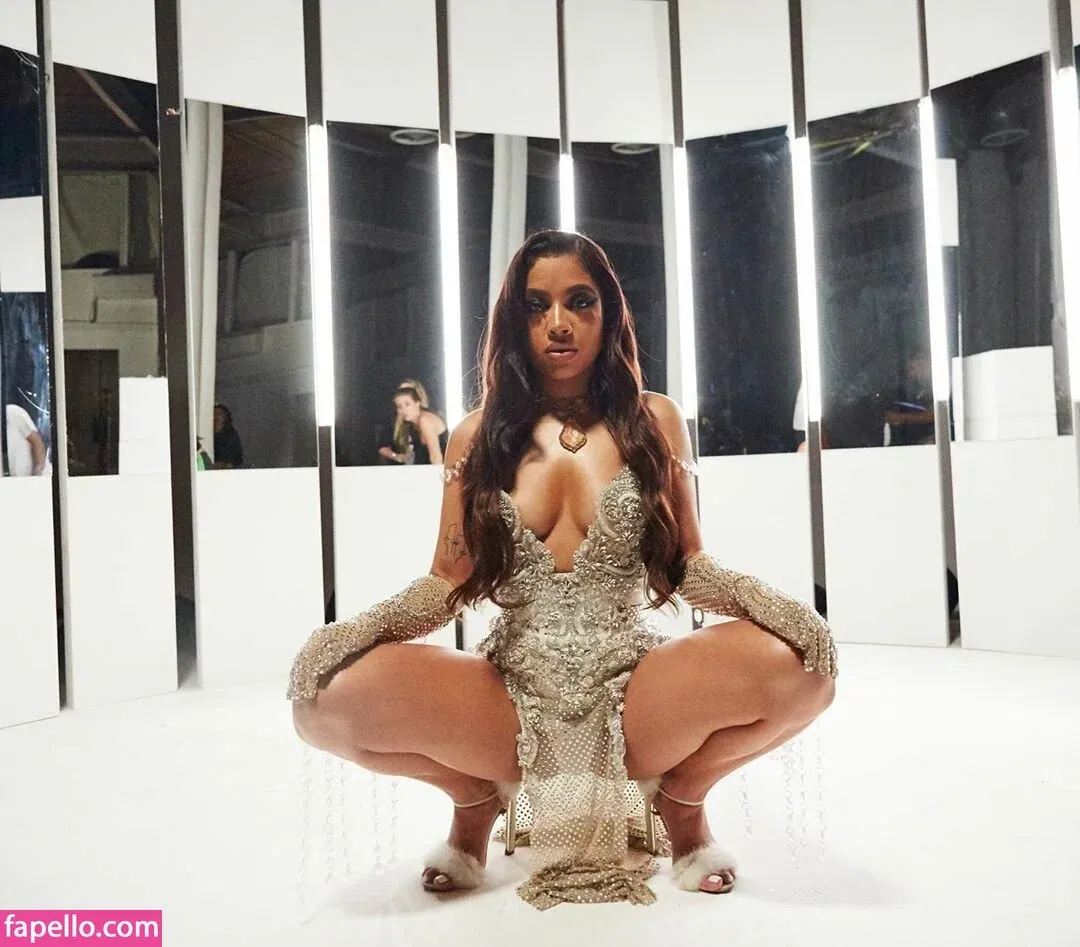 Kiana Ledé Onlyfans Photo Gallery 