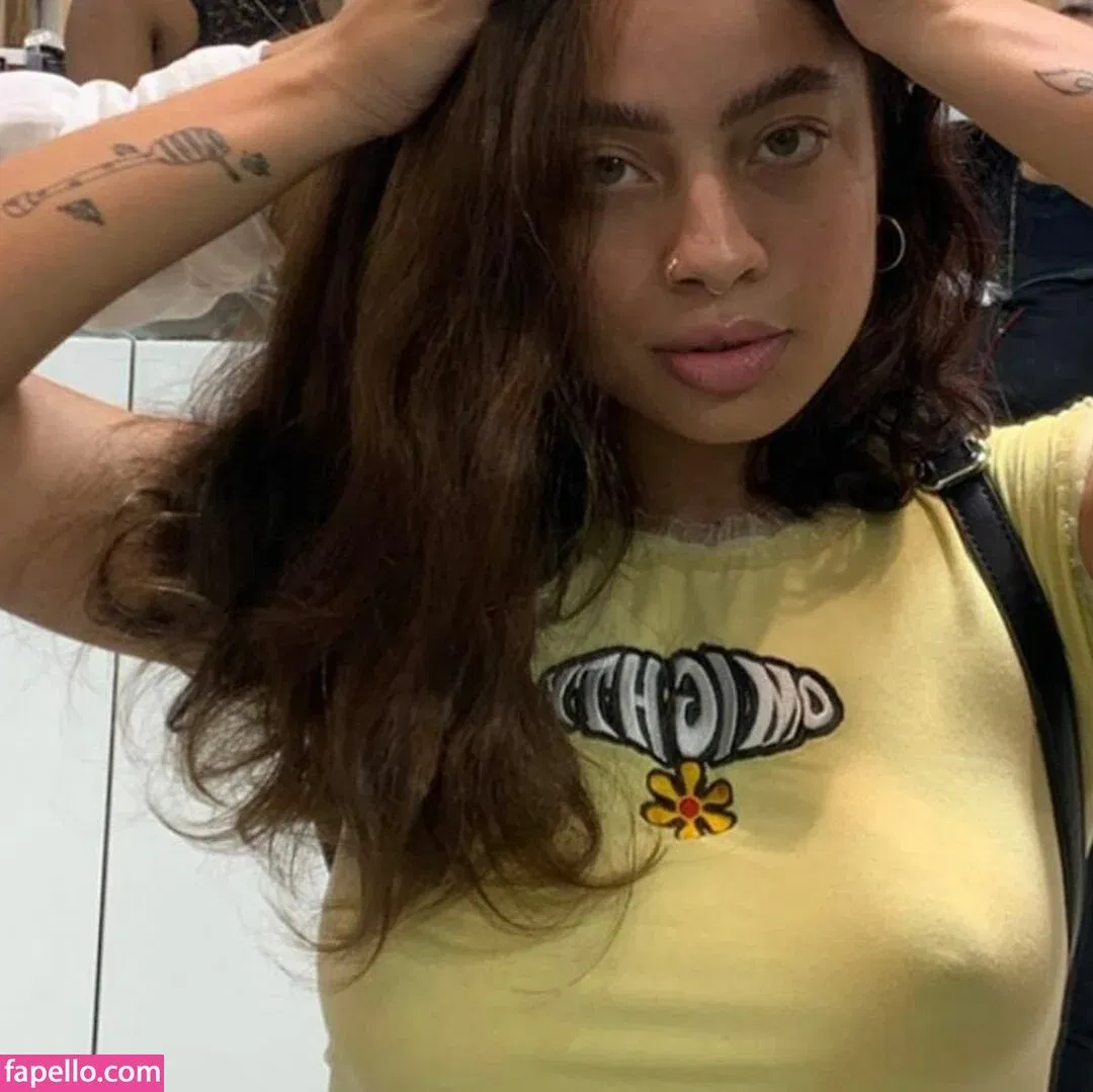 Kiana Ledé Onlyfans Photo Gallery 