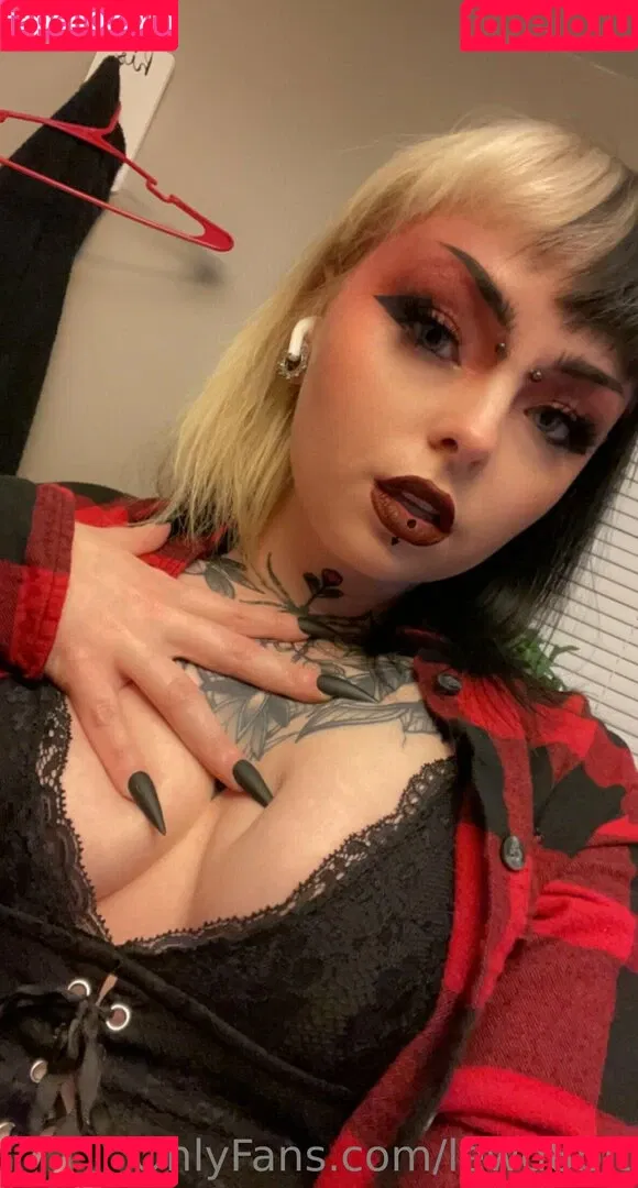 reaghanblackhart Onlyfans Photo Gallery 