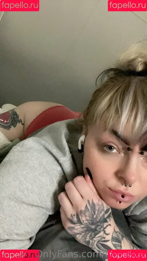 reaghanblackhart Onlyfans Photo Gallery 
