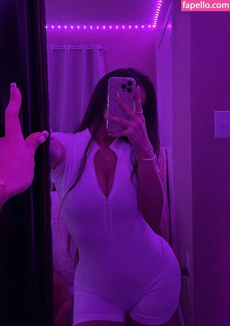 enyo_agency Onlyfans Photo Gallery 