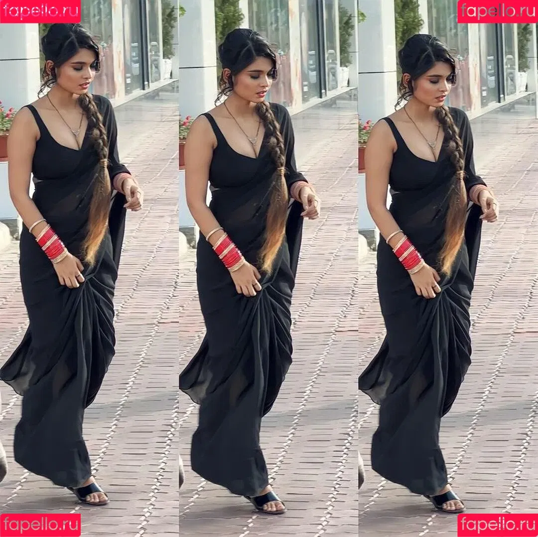Kanak Mishra Onlyfans Photo Gallery 