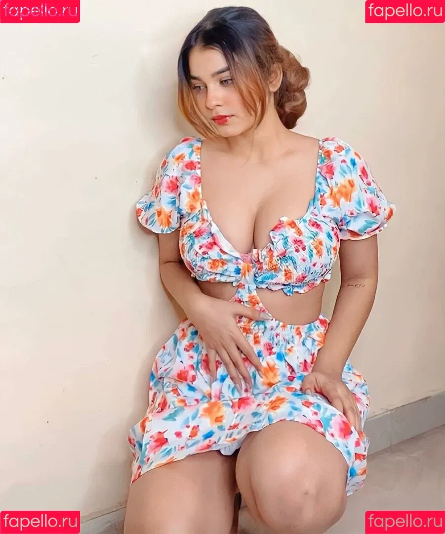 Kanak Mishra Onlyfans Photo Gallery 