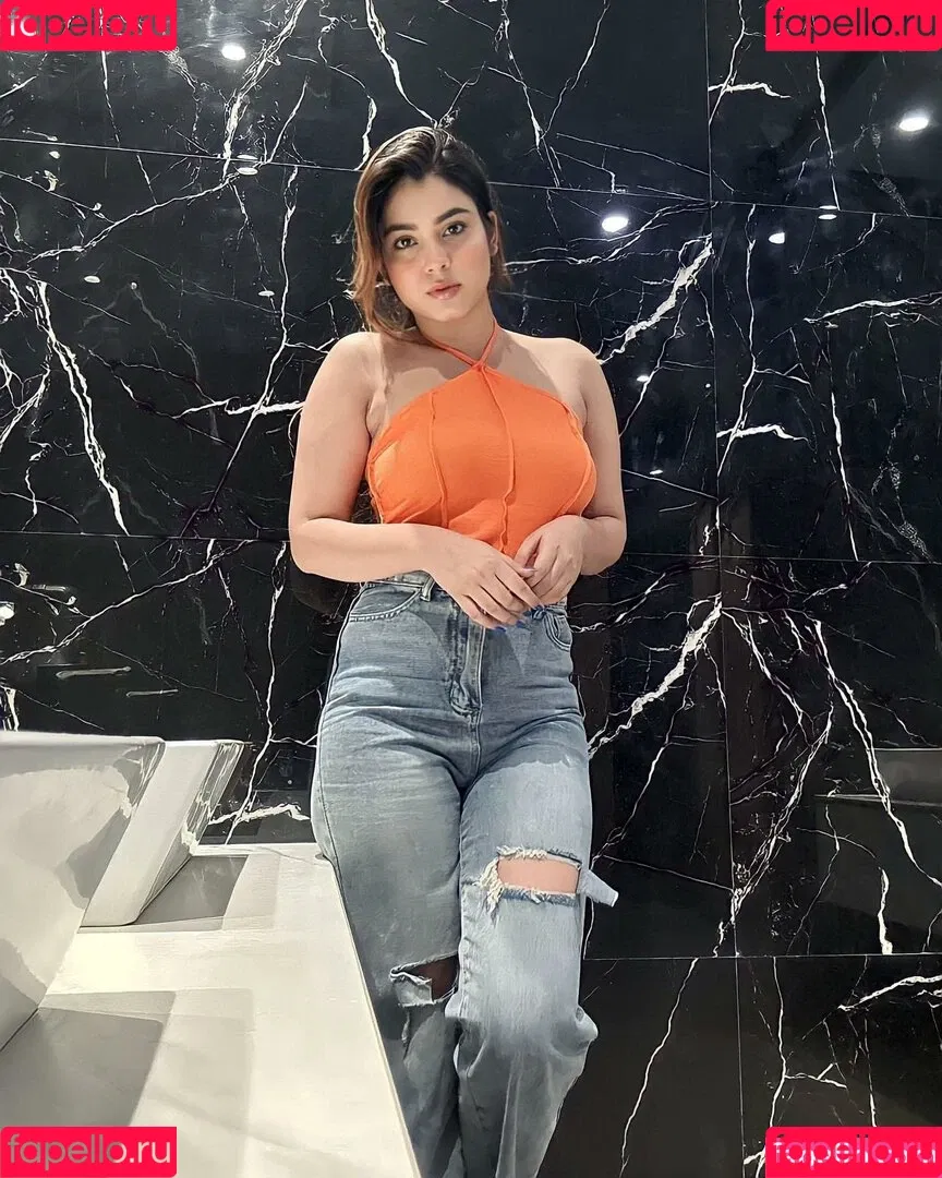 Kanak Mishra Onlyfans Photo Gallery 