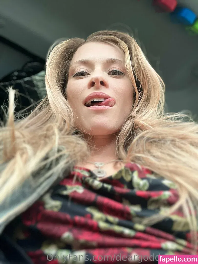 deargoddesssara Onlyfans Photo Gallery 