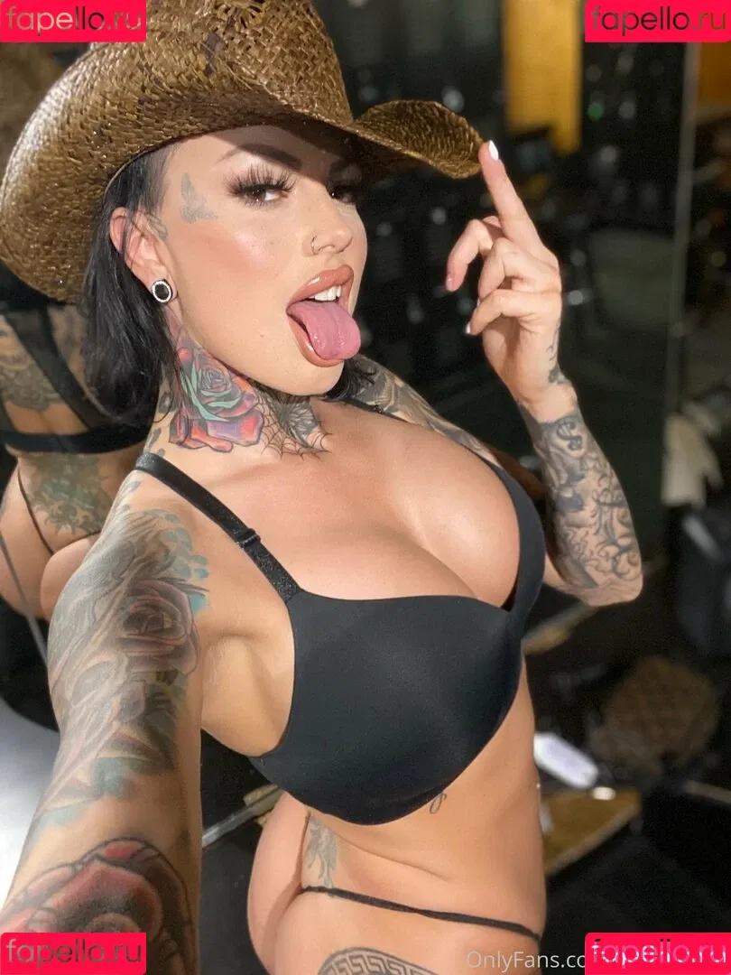 whitedovecries Onlyfans Photo Gallery 