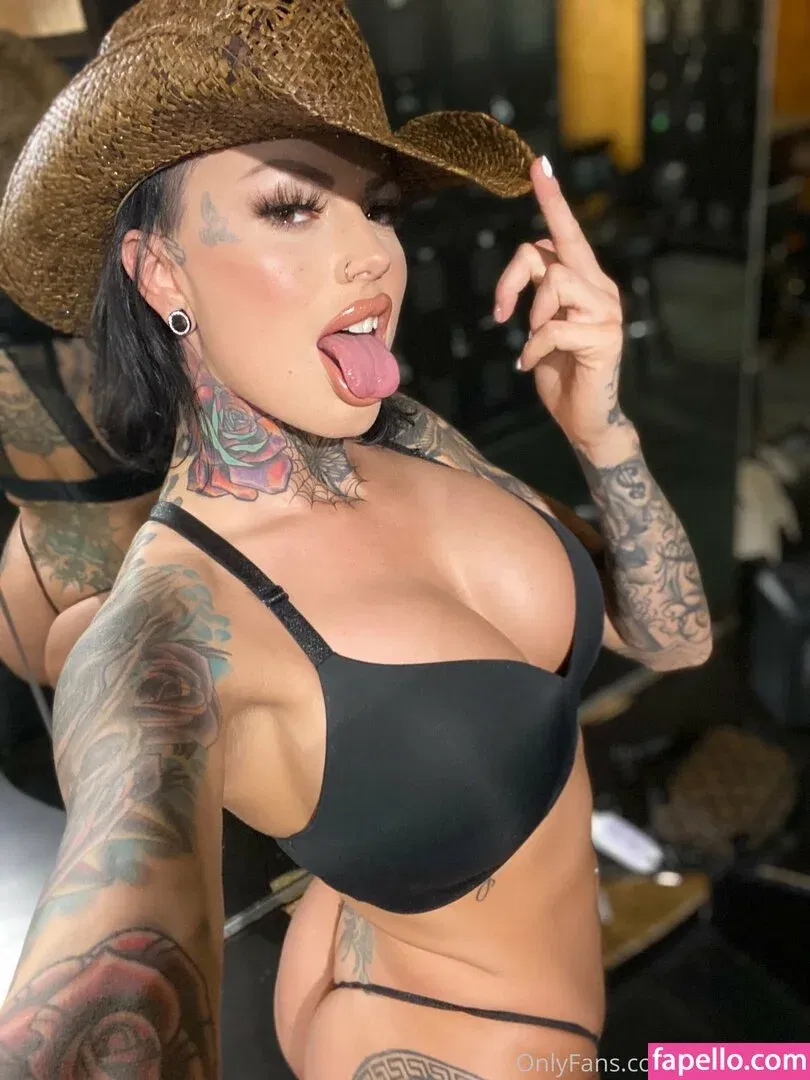 whitedovecries Onlyfans Photo Gallery 