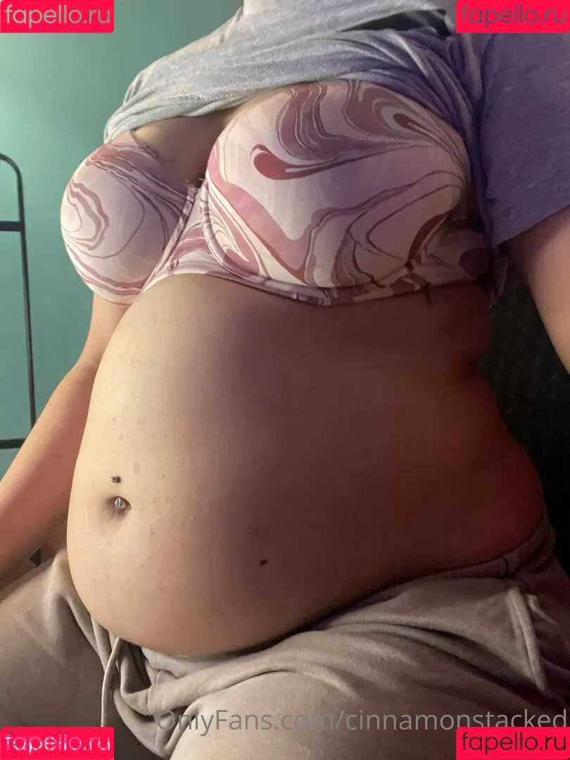 cinnamonstacked Onlyfans Photo Gallery 